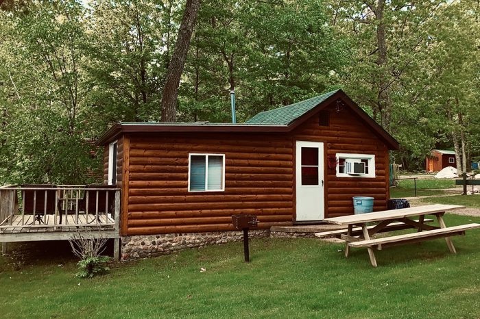 Chief Lake Lodge cabin 1