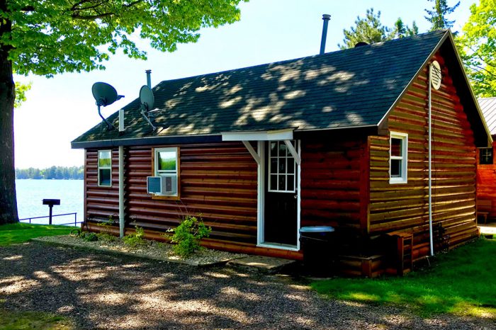 Cabin 3 at Chief Lake Lodge